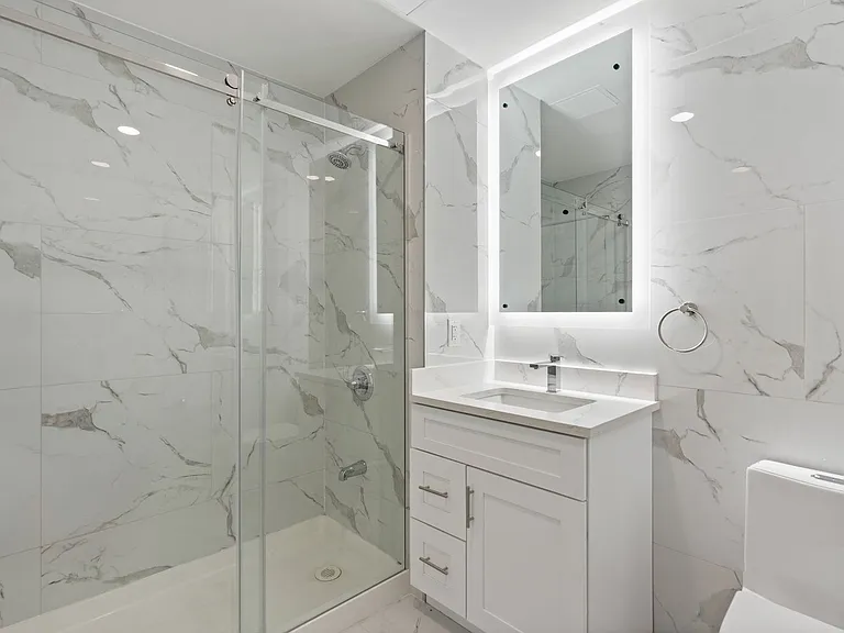 15002 Hillside Ave — Photo 8