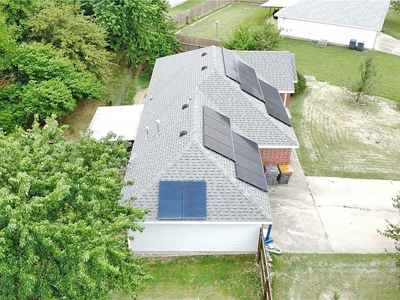 3rd image of 1286 Hillis Pl