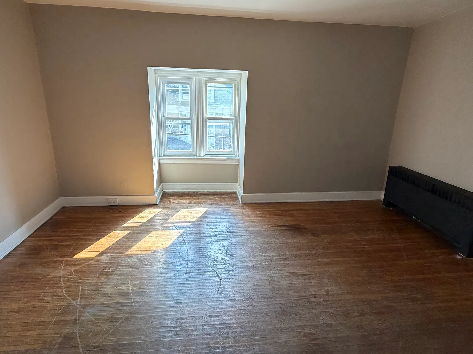 3 bed, $1,695 — Photo 4