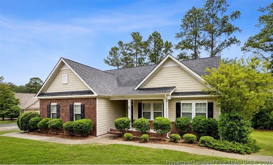 49 Spring Pond Ln