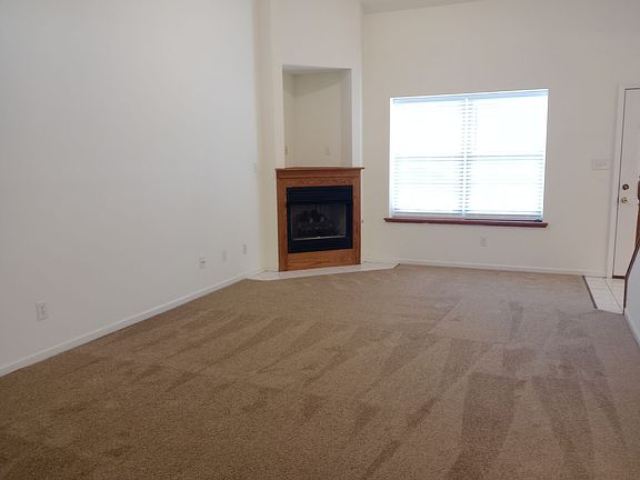 4th image of 1724-1726 Louise Cir