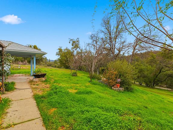 4th image of 3764 McNally Rd