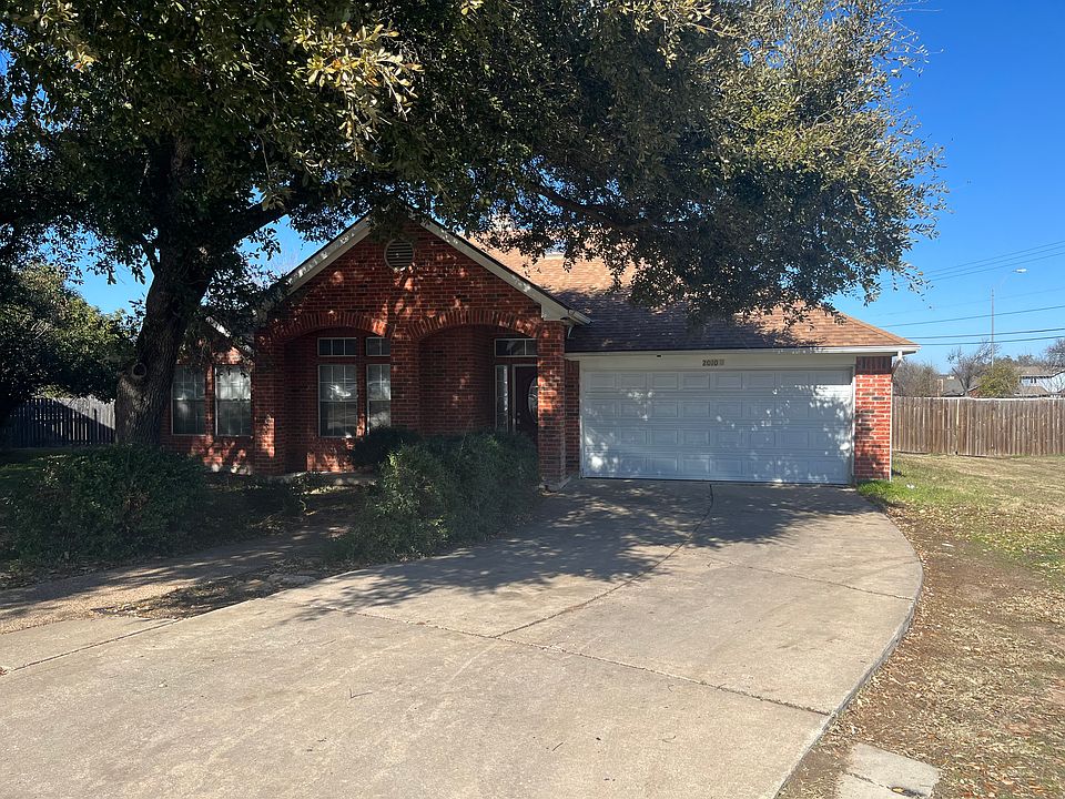 1st image of 2010 Lantana Dr