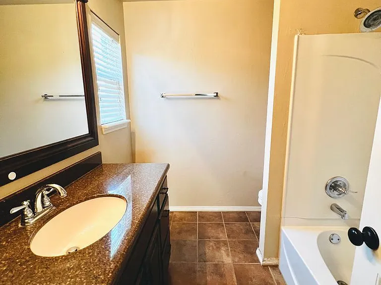2727 Sharpish Way — Photo 6