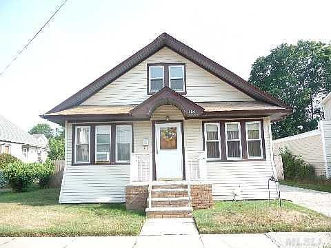 1st image of 104 Washburn Ave