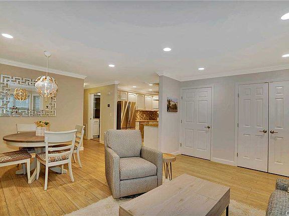 5th image of 803 Altessa Blvd