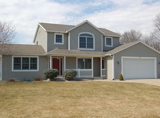 4245 Creek View Dr, Hudsonville, MI 49426