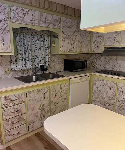 119 Lantern Pl — Photo 2