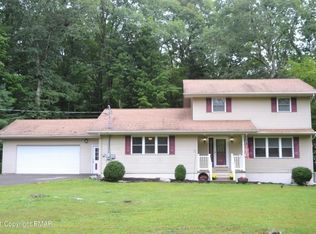 114 Winchester Dr, East Stroudsburg, PA 18301