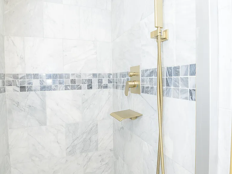 8007 Prince Georges Dr — Photo 14