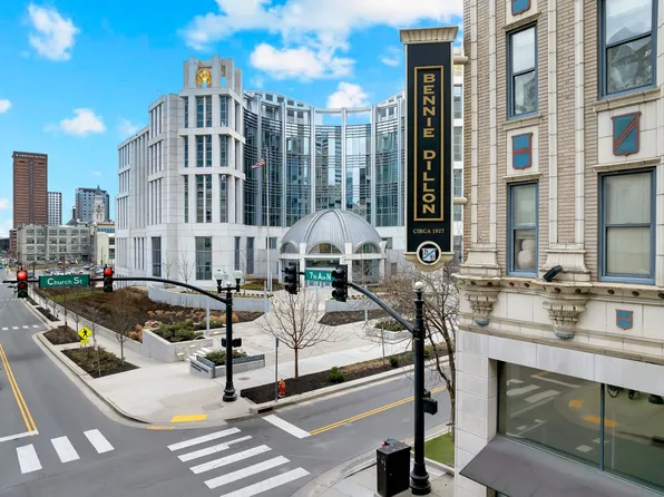 700 Church St APT 208, Nashville, TN 37203