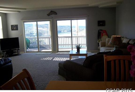3rd image of 446 Hilltop Estates Dr