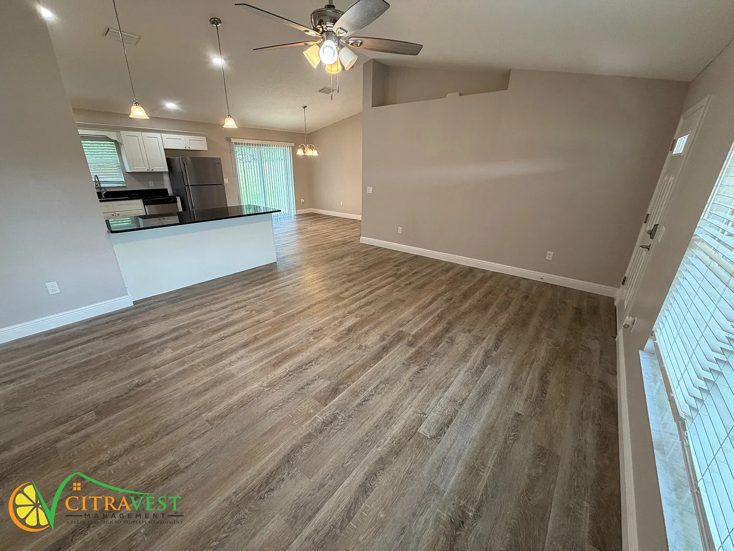 NEWER 4 Bedroom Available in Citrus Springs! — Photo 2