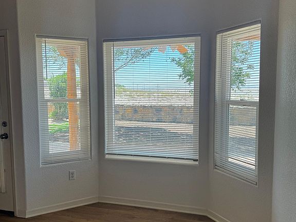 5th image of 2651 Sunset Pl