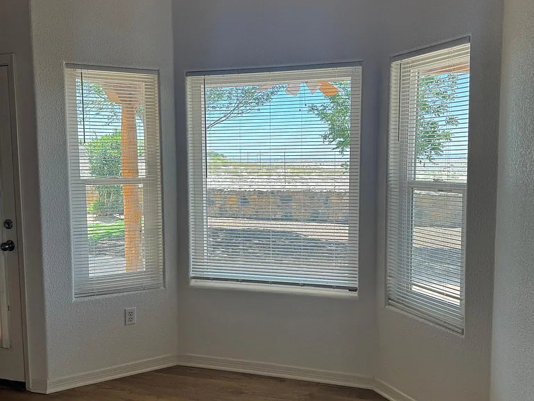 2651 Sunset Pl — Photo 5