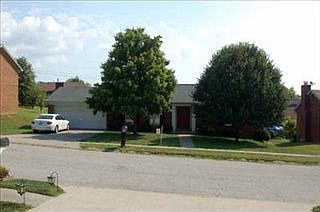 1st image of 109 Hickory Dr