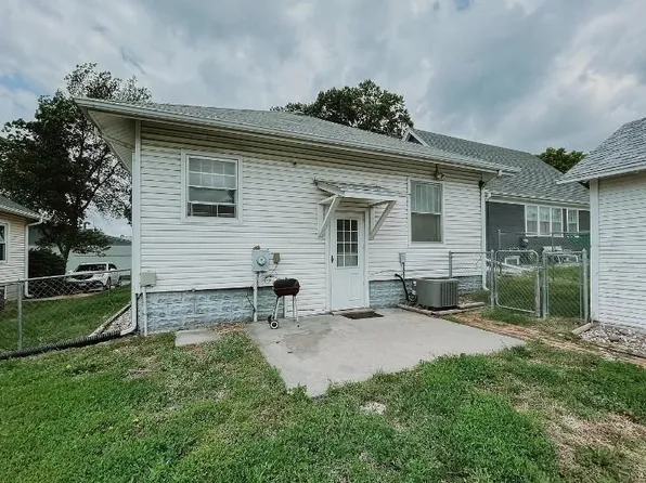 1320 N 19th St, Lincoln, NE 68503