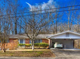232 Alhambra Rd, Oak Ridge, TN 37830