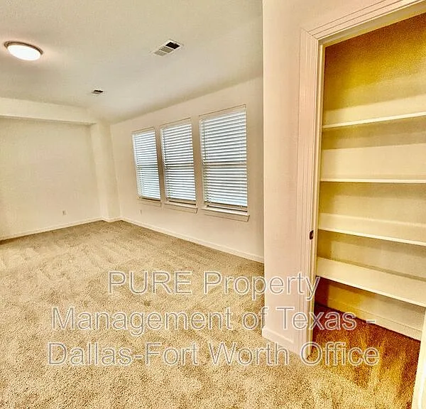 3918 Rochelle Ln — Photo 26