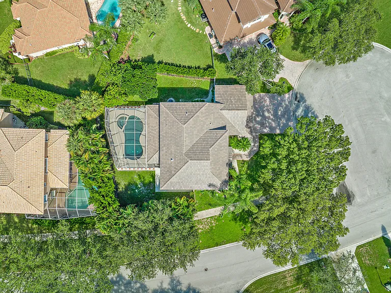 1225 Egret Cir S — Photo 40