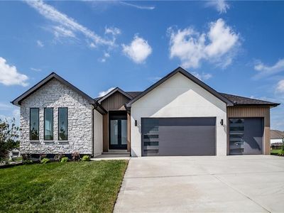 2604 Crestview St, Blue Springs, MO, 64029