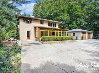 4562 64th St, Holland, MI 49423
