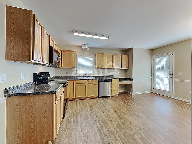 2645 Wynbrook Dr — Photo 4