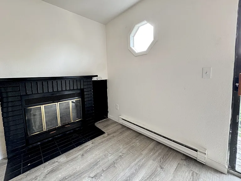 4501 Boardwalk Dr #J-J-93 — Photo 5