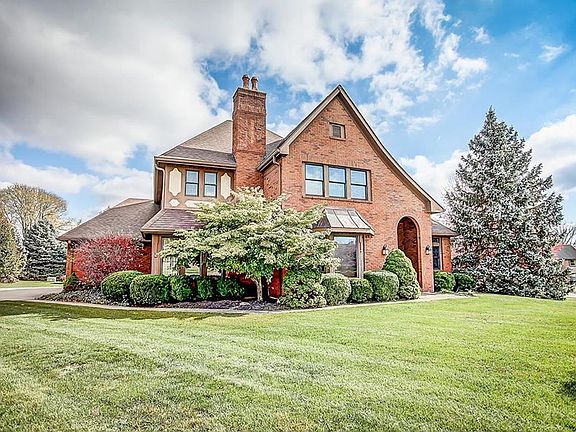 4th image of 590 Burr Oak Dr