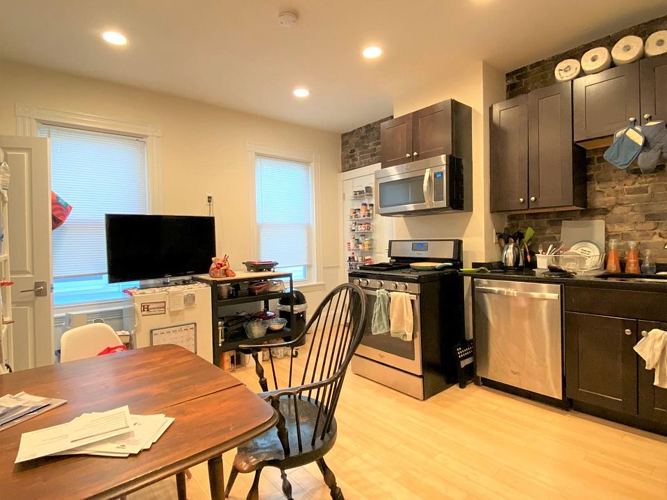 1st image of 322 Western Ave #3