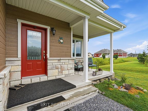4th image of 800 Du Bercail Rd