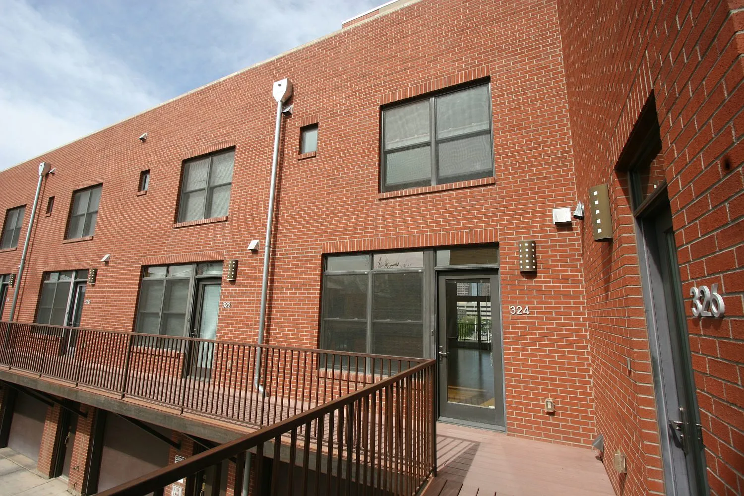 324 Broadway Blvd NE - 1 — Photo 1