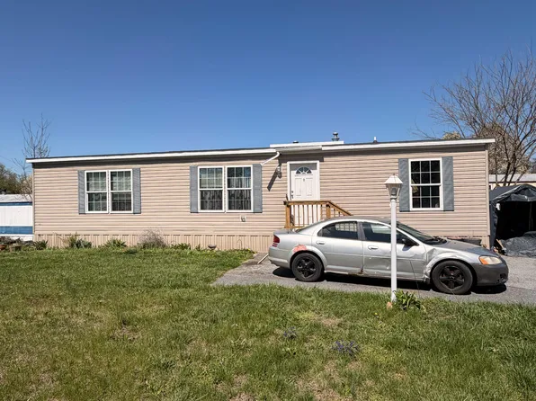 55 Birch Ln, Columbia, PA 17512