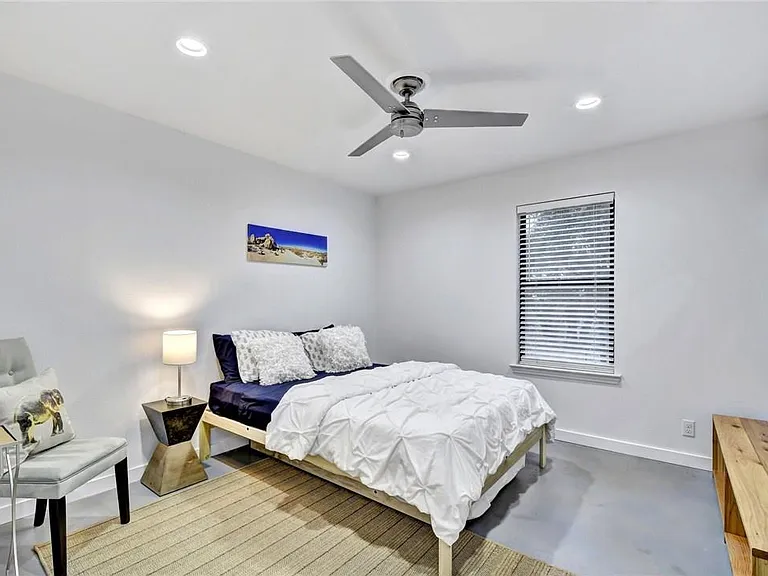 18410 Lake Terrace Dr — Photo 24