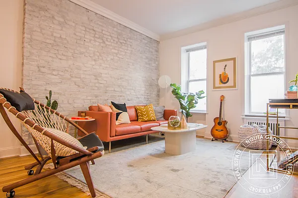 Rented by Nolita Group | media 9