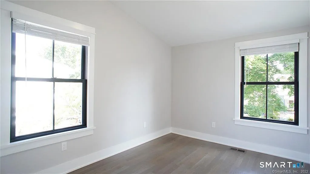 2 bed, 1.0 bath, 1000 sqft, $2,595 — Photo 4