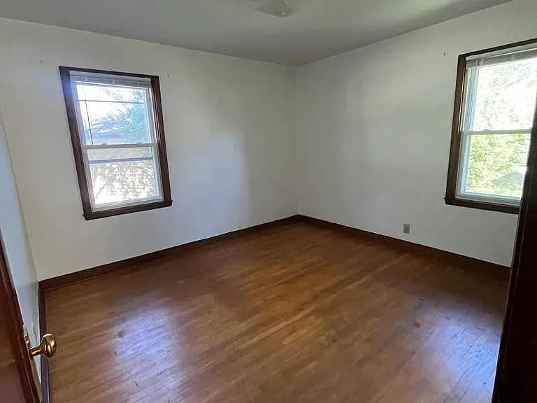 3358 E Armour Ave — Photo 5