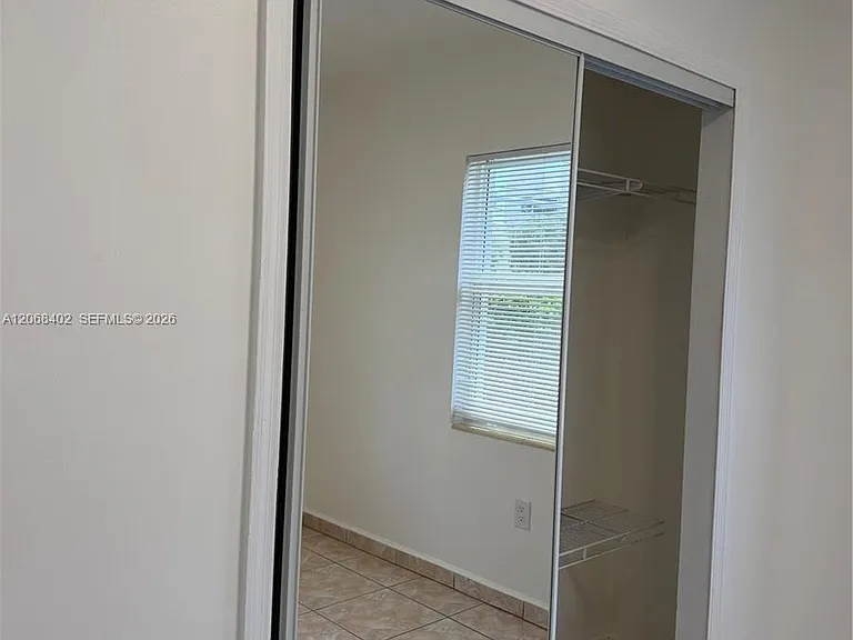 636 SW 8th Ave #636 — Photo 7
