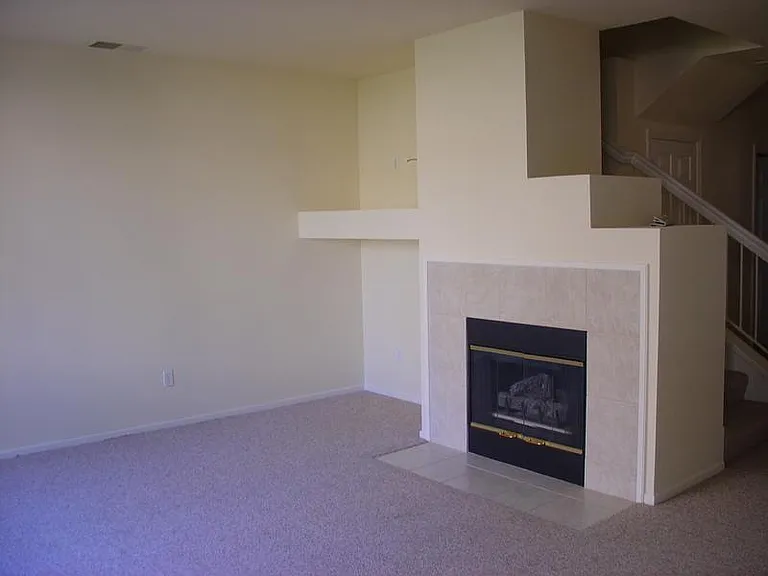 3638 Jasmine Cir — Photo 2