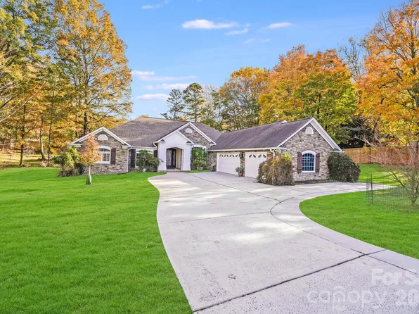 5329 Kuykendall Rd, Charlotte, NC 28270