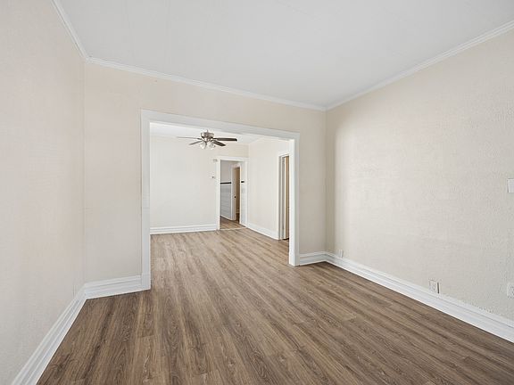 3rd image of 1421 S 48th Ct