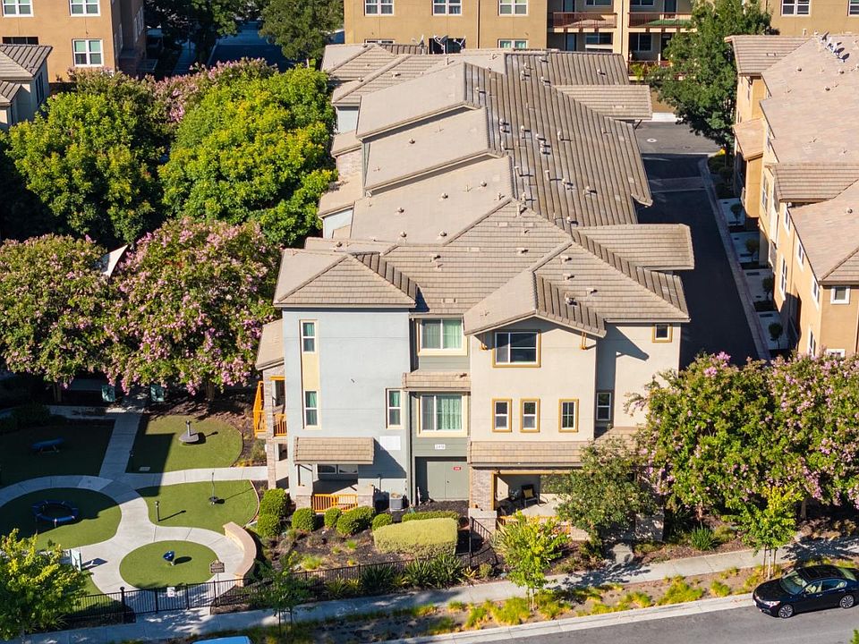 1st image of 2418 Stearman Ln Unit 8