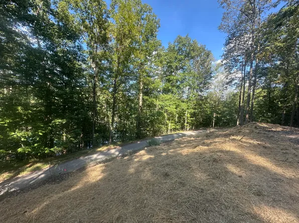 591 Rocky Branch Rd, East Bernstadt, KY 40729