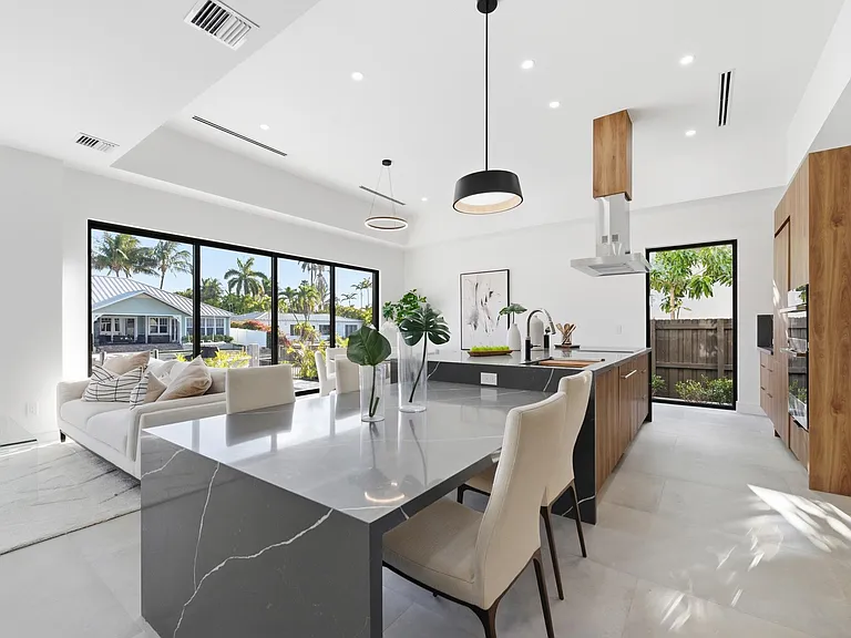 1308 Avocado Isle — Photo 15
