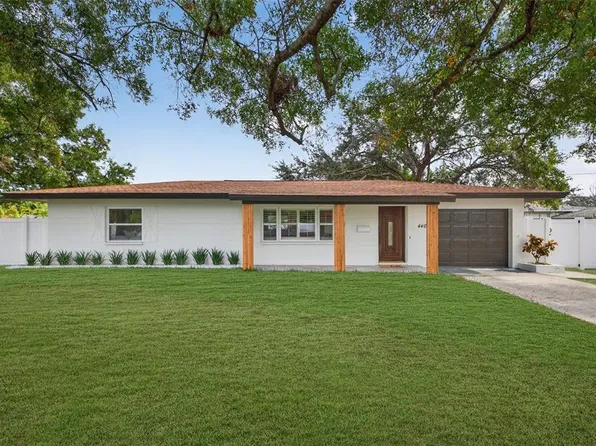 4465 1st Way NE, Saint Petersburg, FL 33703