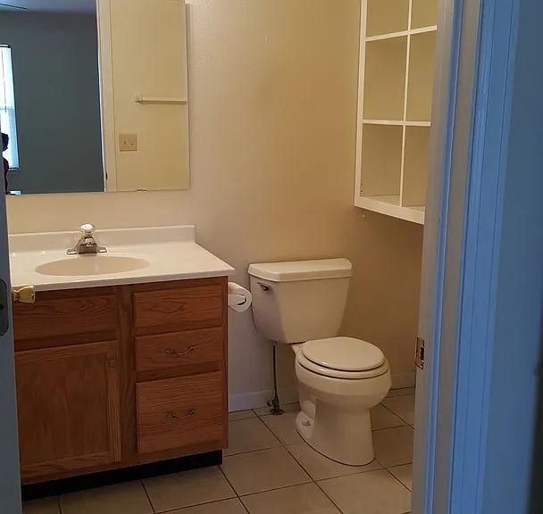 2401 N 10 S — Photo 18