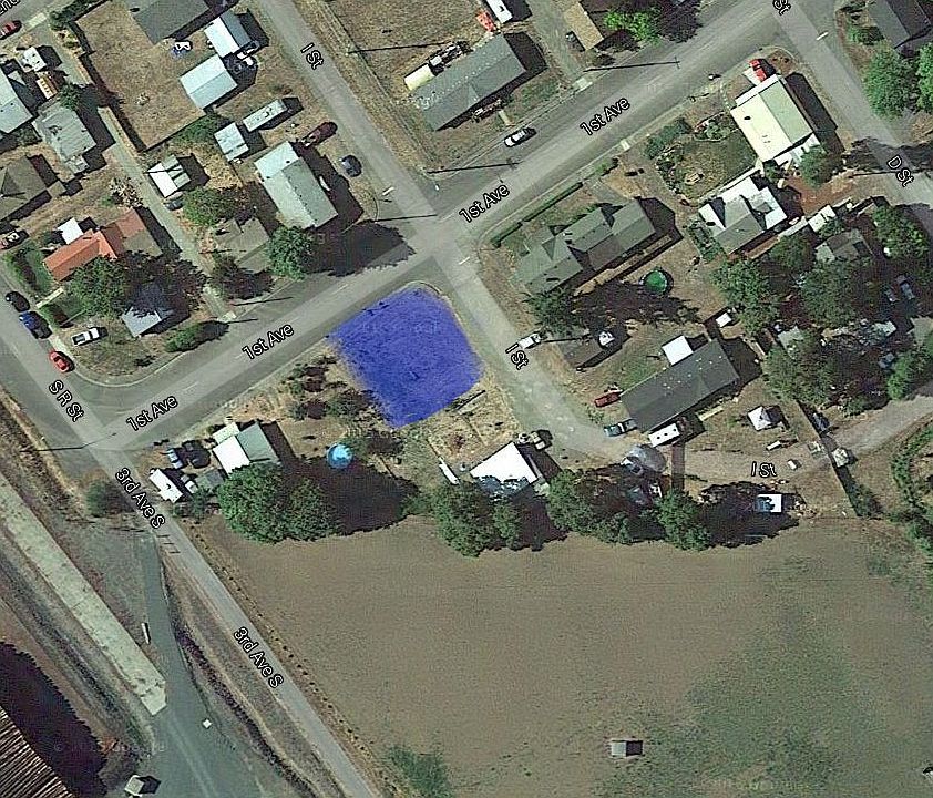 2nd image of 325 W 1st Ave