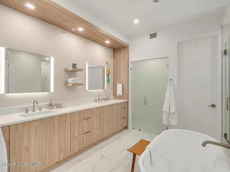 65 N Atlantic Ave #404 — Photo 46