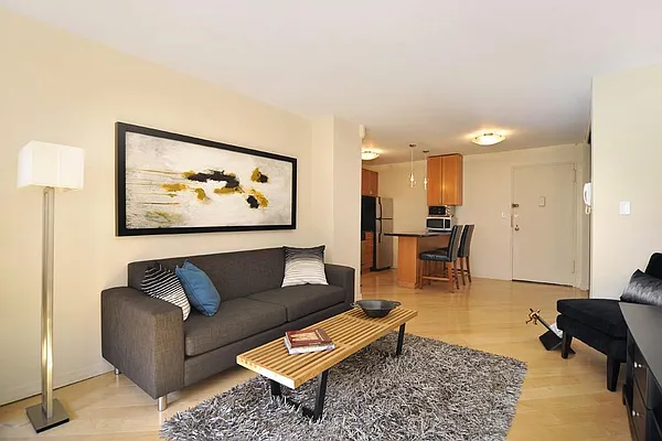 Sold by Corcoran | media 14
