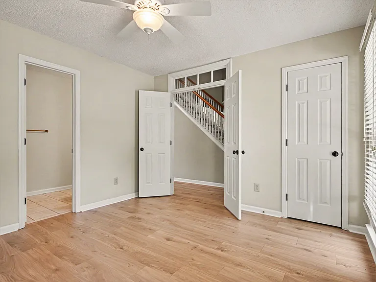 8630 Morgan Run Ct — Photo 14